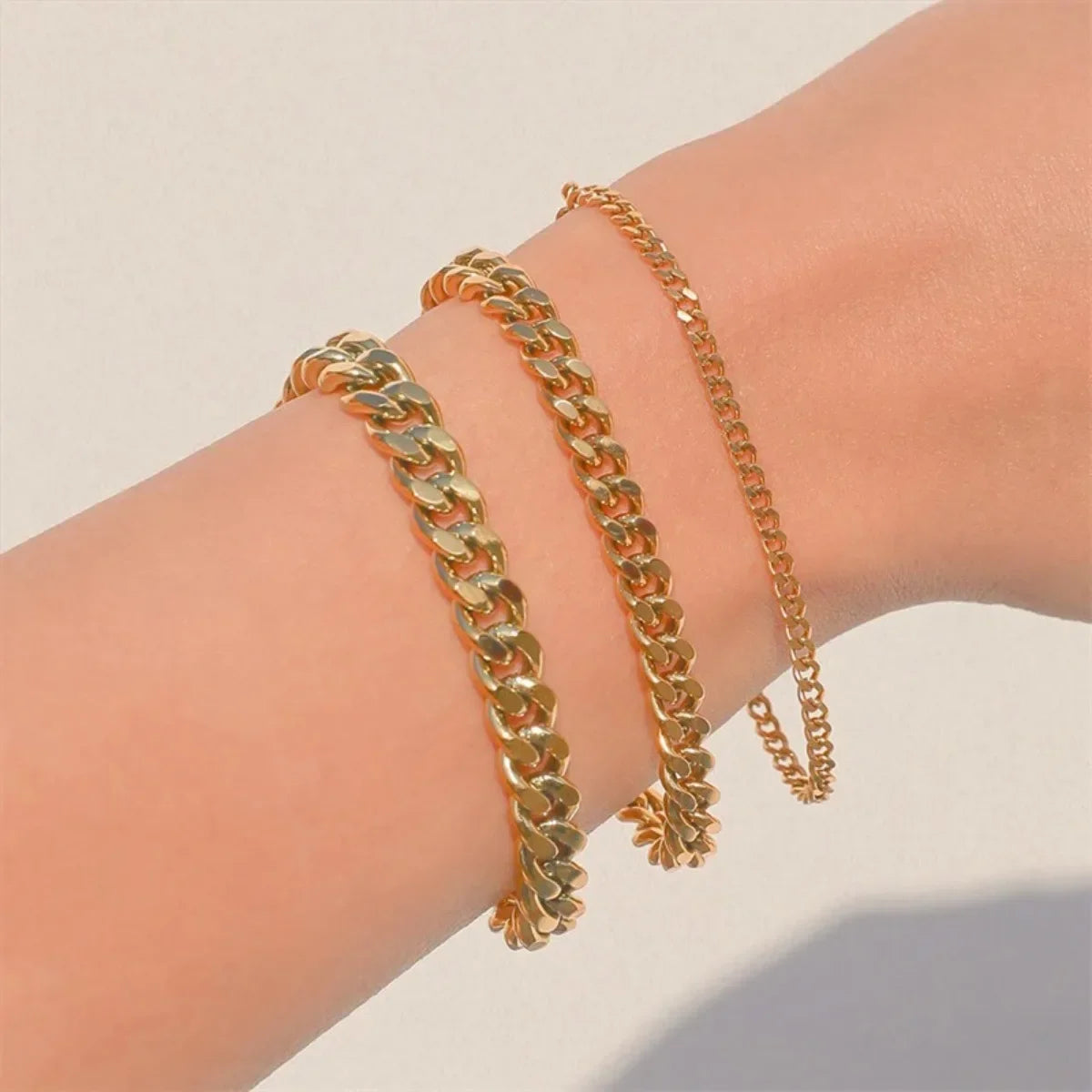 Fashion Stainless Steel Men Curb Cuban Chain Bracelets Women Bracelet on Hand Unisex Wrist Hand Jewelry