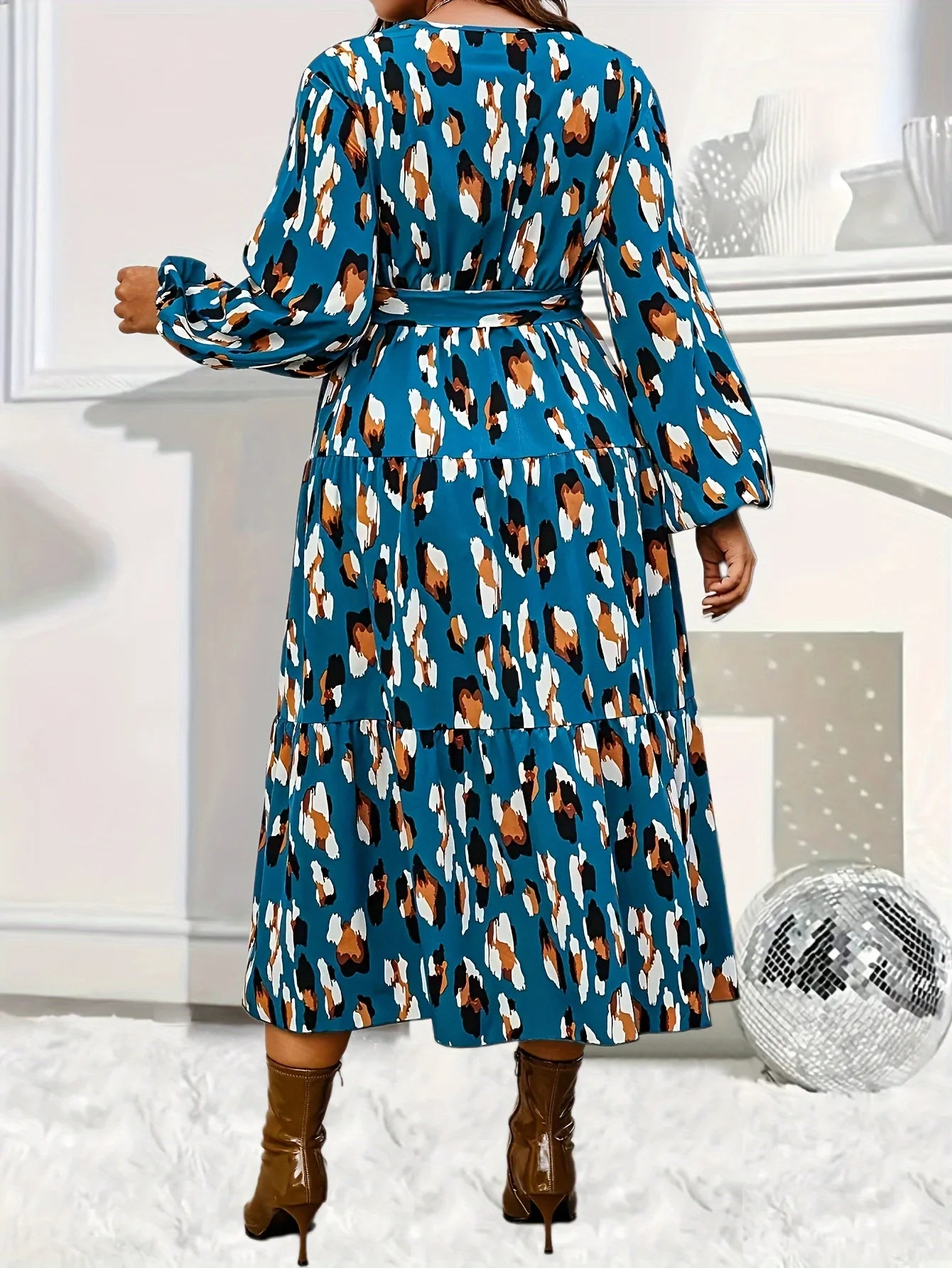 V-neck Long Sleeved  with Fashionable Printed Lantern Sleeves and Pleated Lace Up Casual Dress