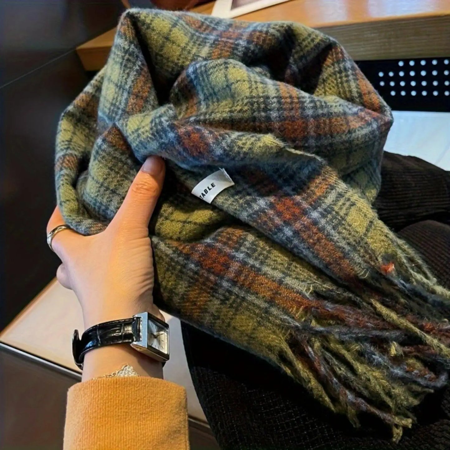 Vintage Plaid Scarf - Luxurious Imitation Cashmere, Ultra-Soft, Warm and Cozy, Inelastic, Coldproof - Elegant Tassel Trim
