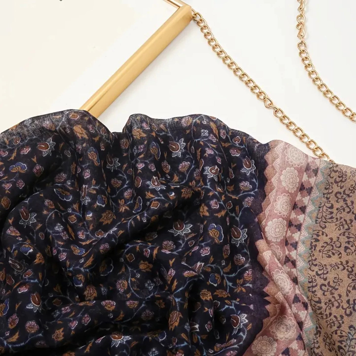 Ethnic Print Tassel Scarf in Cotton and Linen, Women's Retro Fashion Shawl