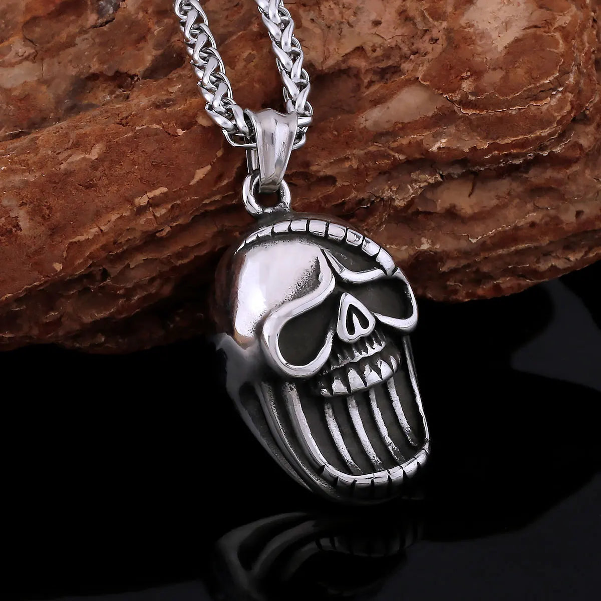Creative 316L Stainless Steel Ghost Skull Necklace Vintage Viking Men's Neo-Gothic Fashion  Pendant Amulet