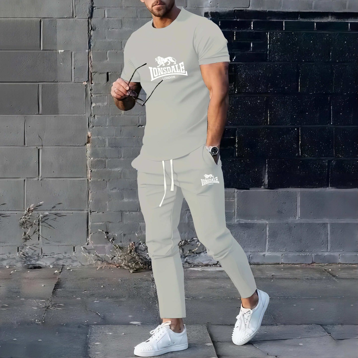 Summer hot selling men's suits sportswear men's fashion clothing  T-shirts pants two-piece sets casual wear streetwear