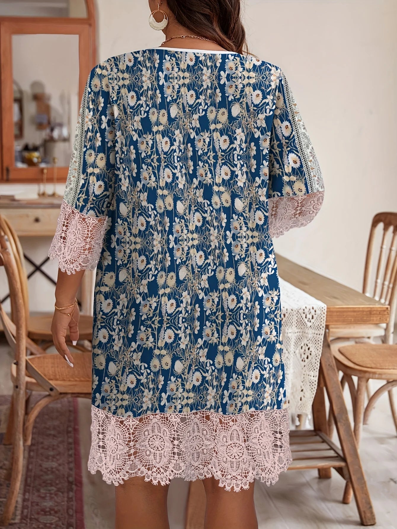 Plus Size Fashion Elegant Women Dress Loose Casual Dress Women Dress 3/4 Sleeves Lace Hem Lace Cuffs