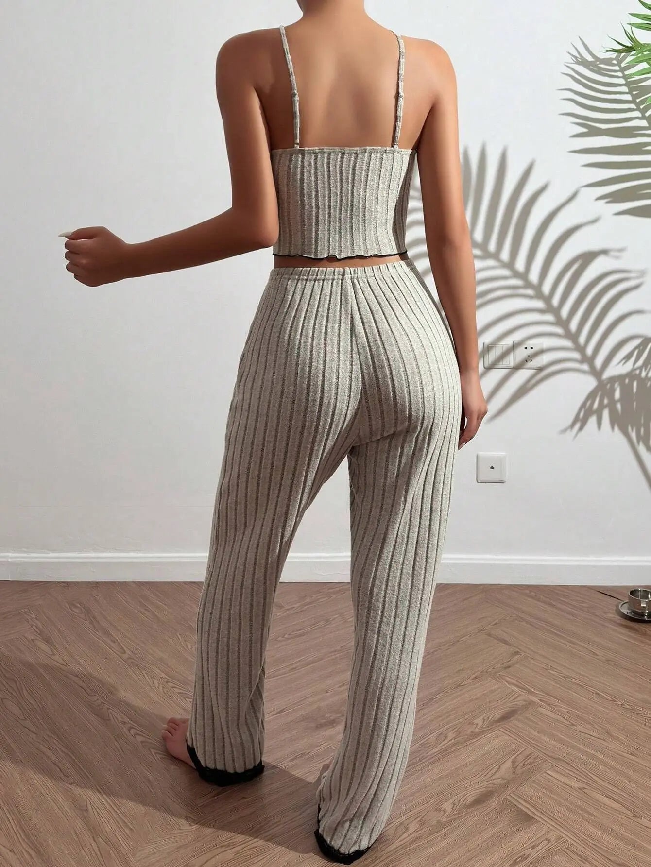 Gray spaghetti strap vest pajamas long pants two -piece suit