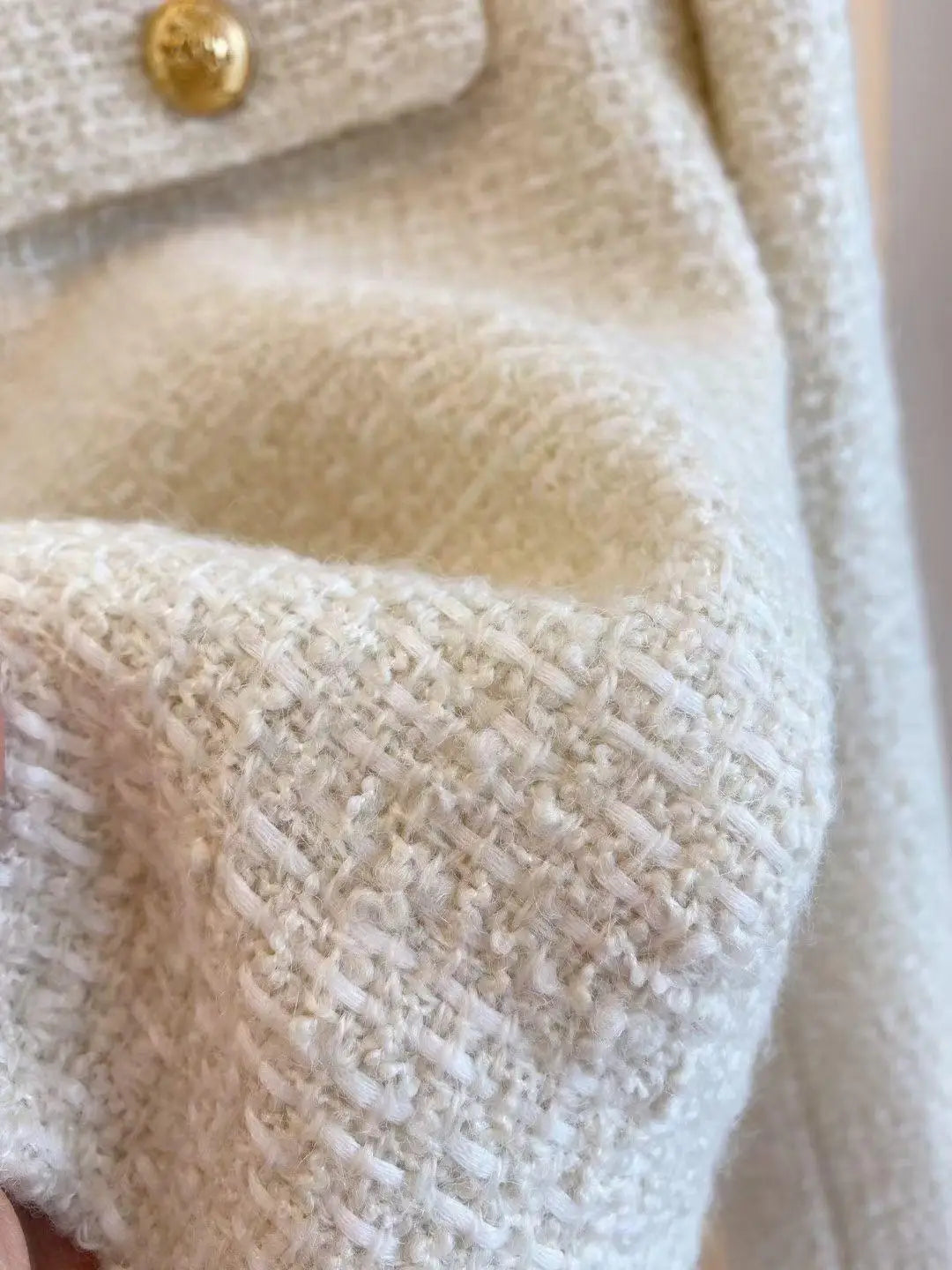 French Wool Tweed Coat Fashion High-end Gold Button Short Slim  Spring and Autumn  Women's Jacket