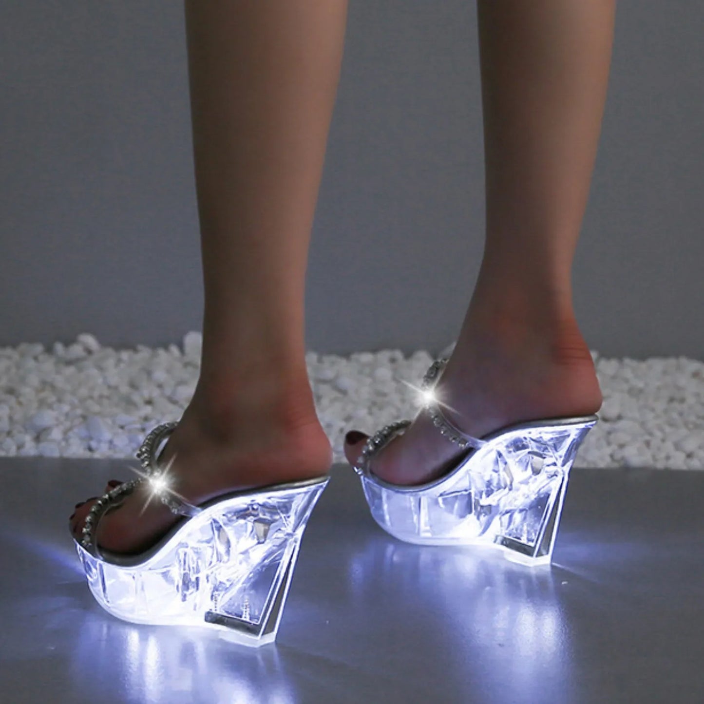 Light Up Glowing Shoes Woman LED Luminous Clear Sandals Summer Petal Platform High Heel Transparent Round Heels Shoes