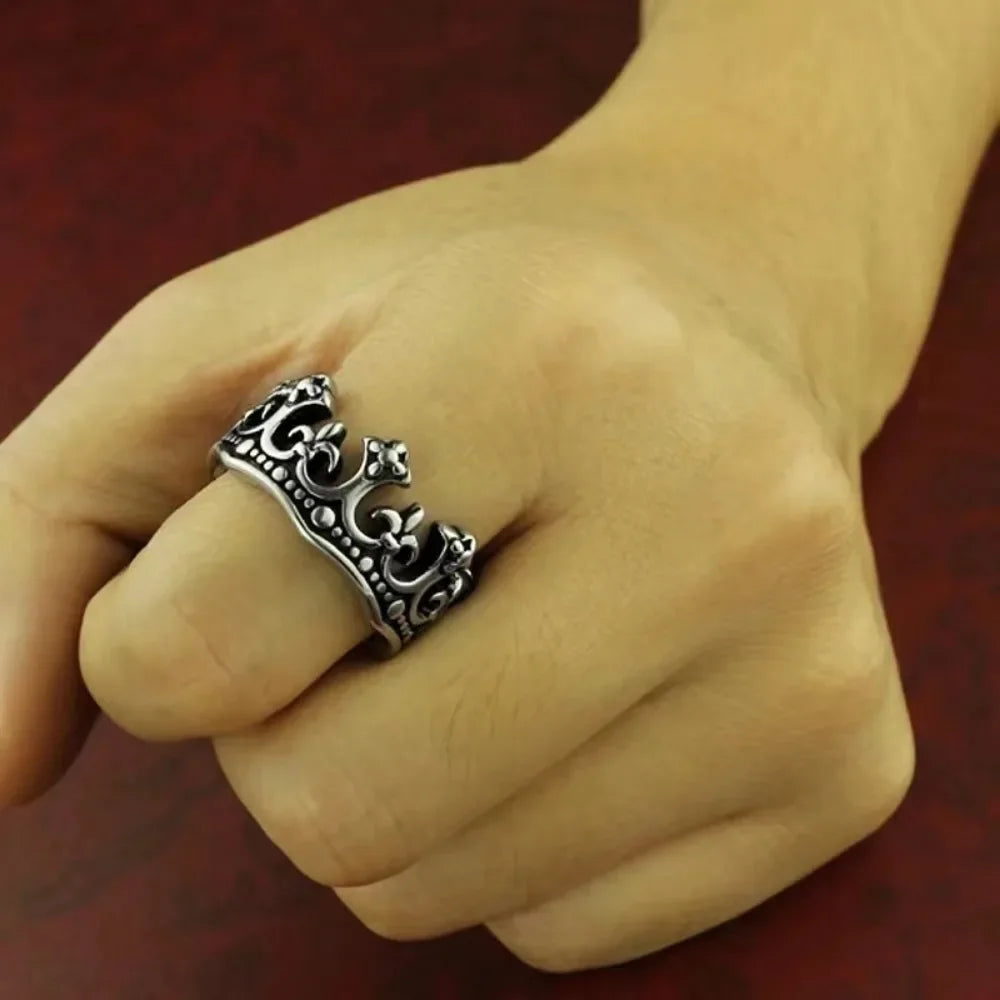 Classic Retro Crown King Ring Personalized Creative Fashion Trend Ring Men and Women Niche Street Party Ring