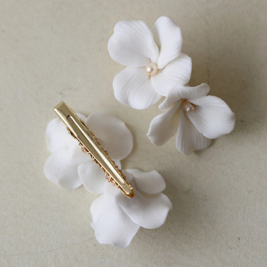 Elegant White Ceramics Flower Hairpins for Hair Jewelry Simple Floral Headpieces Women Daily Party Hairclips