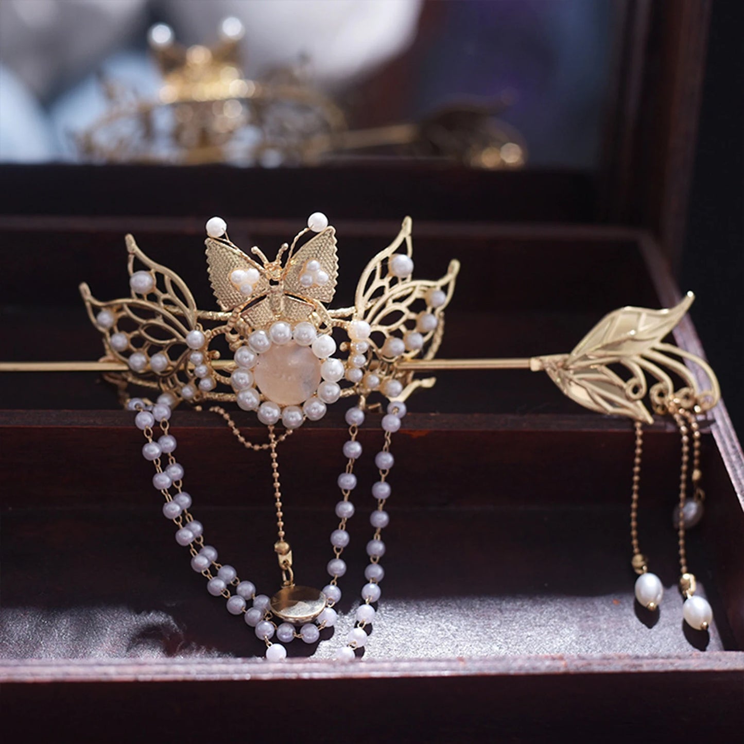 Retro Chinese Hair Crown Golden Alloy Tiaras and Crowns Pearl Headbands with Hair Sticks Vintage Hair Jewelry for Men Women