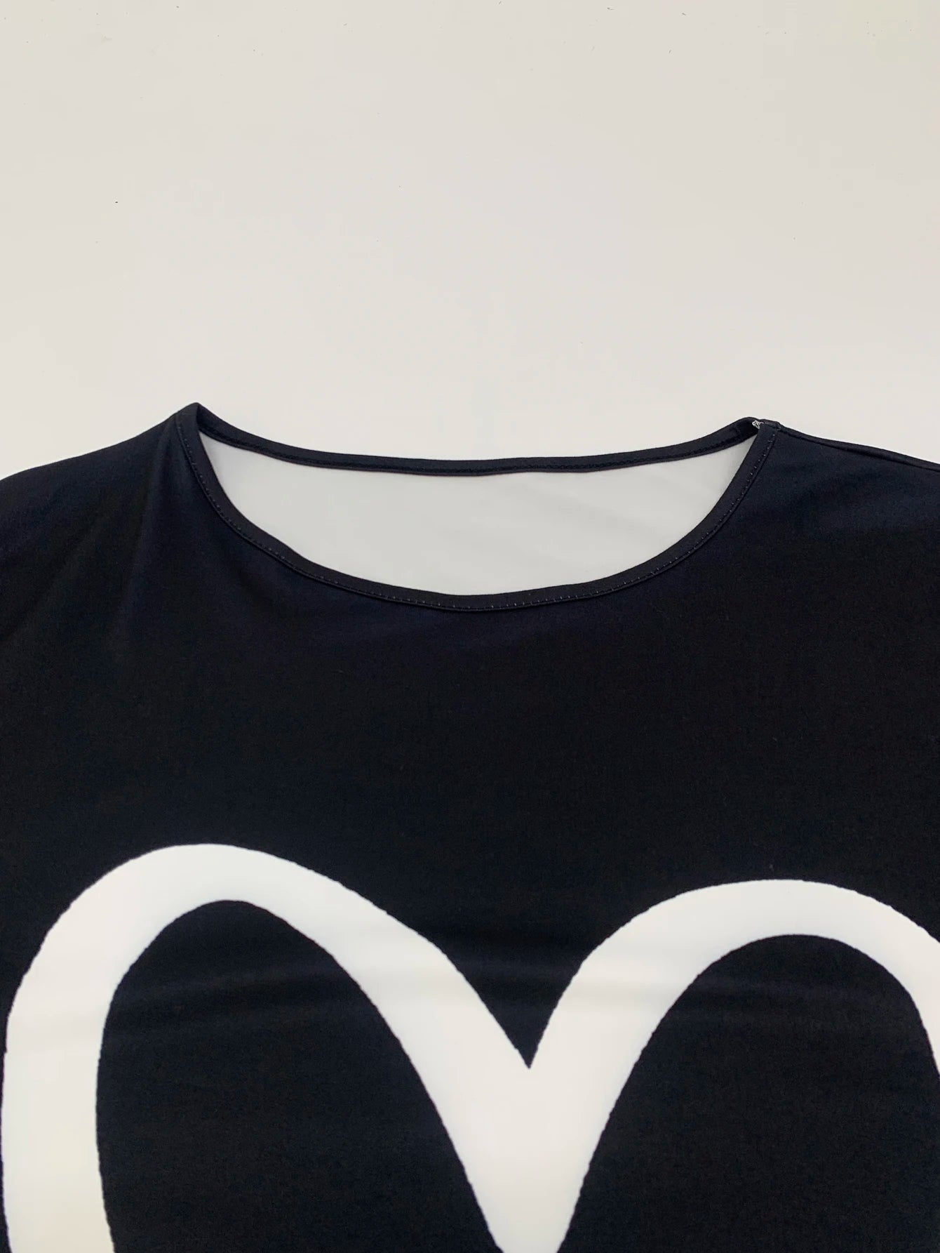 women's casual short-sleeved love and elegant comfort pullover T-shirts for spring and summer