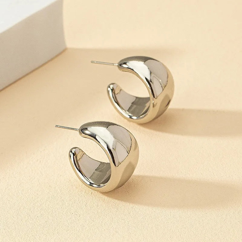 Stainless Steel Smooth Metal Chunky Hoop Earrings for Women Fashion Round Circle Hoops Statement Earrings