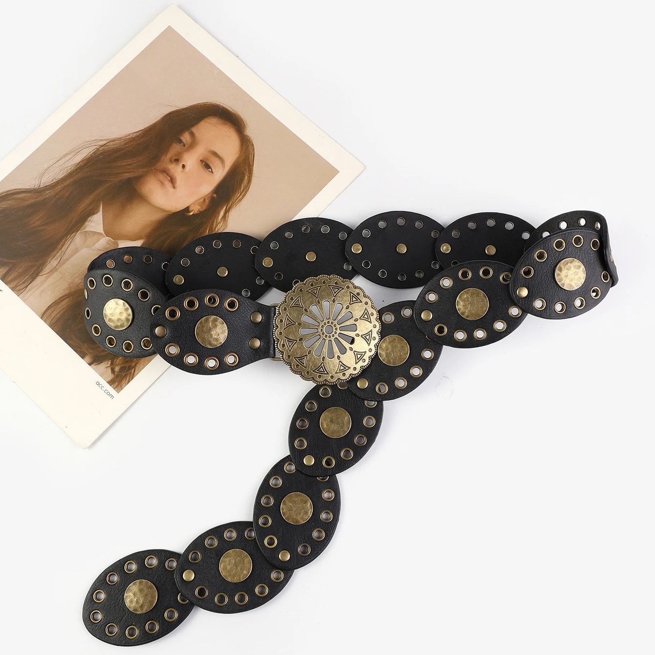 Retro design western cowboy belt personality round hollow metal wide belt for women