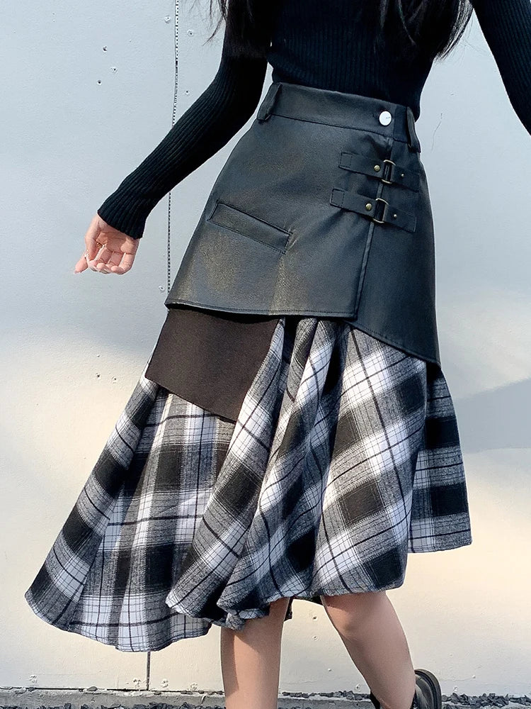 Stylish 2 Piece Stitching PU Plaid Skirts