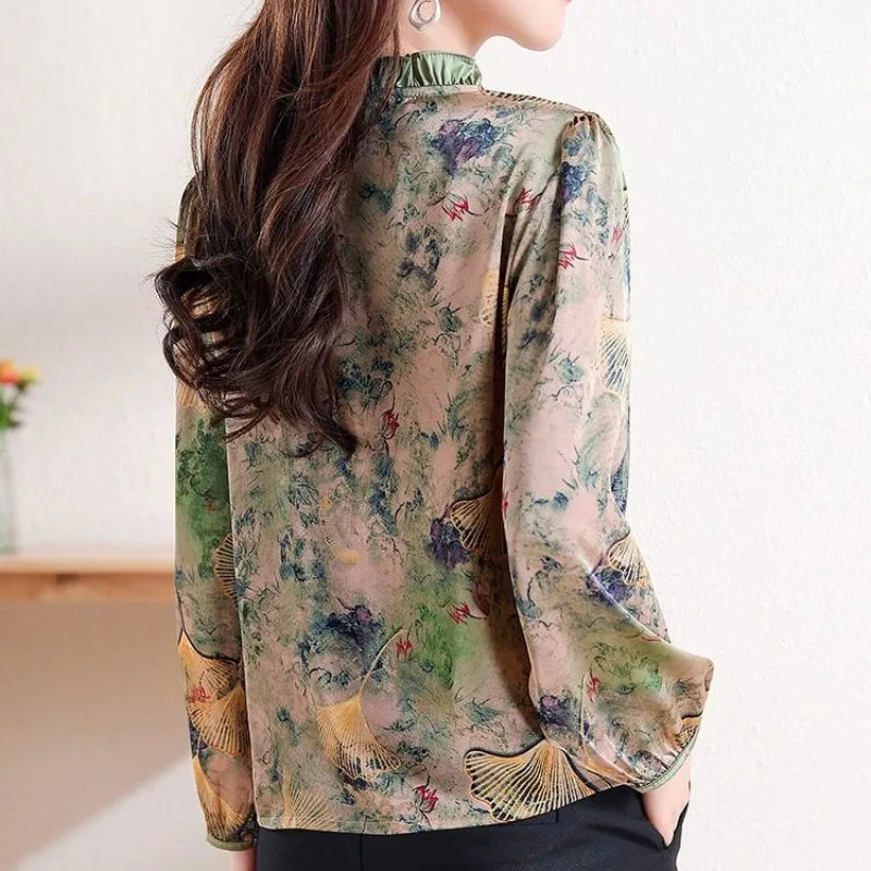 Lotus Collar Print