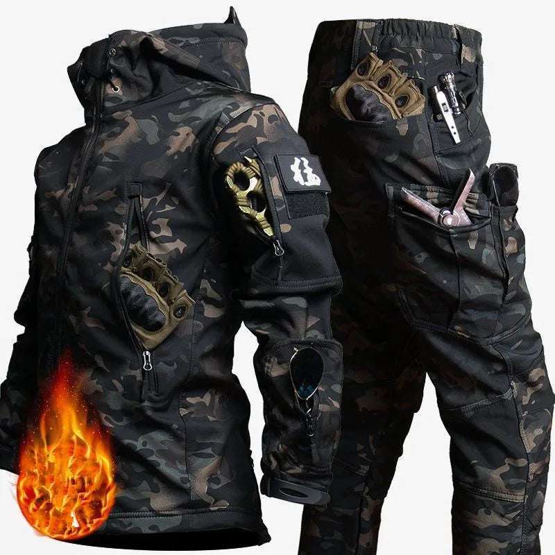Low Price  Men's Outdoor New Soft Shell Waterproof and Cut Resistant Thick Wool Fleece Multi Pocket Tactical Set