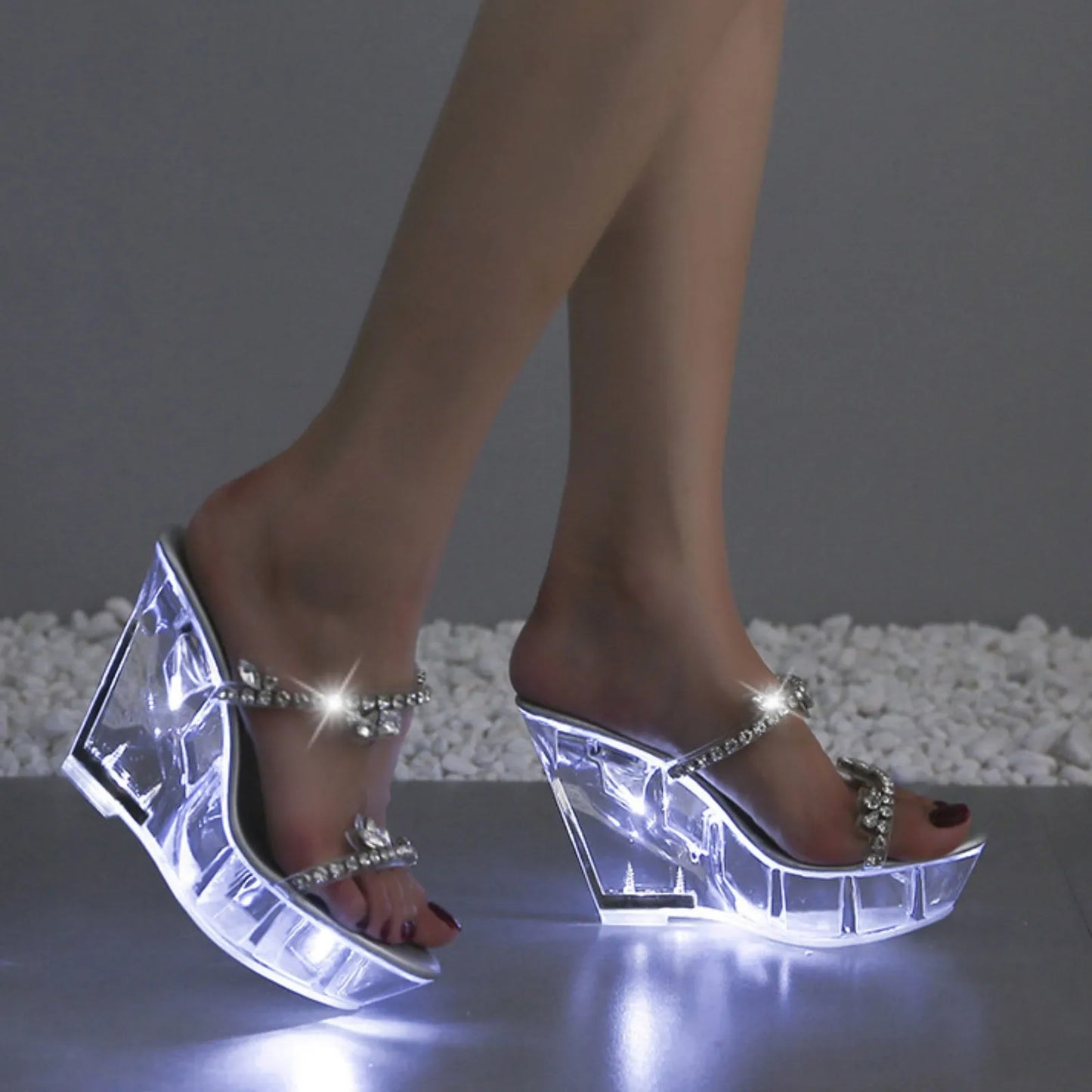 Light Up Glowing Shoes Woman LED Luminous Clear Sandals Summer Petal Platform High Heel Transparent Round Heels Shoes