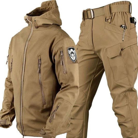 Low Price  Men's Outdoor New Soft Shell Waterproof and Cut Resistant Thick Wool Fleece Multi Pocket Tactical Set