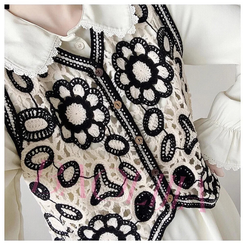 Sexy Hollow Out Knit Tank Tops Women Color block  V Neck Floral Camisole Female Beach Style Crop Top
