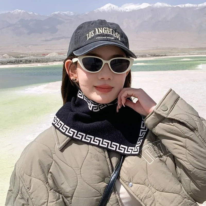Wait scarf, keep warm, wild triangle bib, windproof and anti -cooling