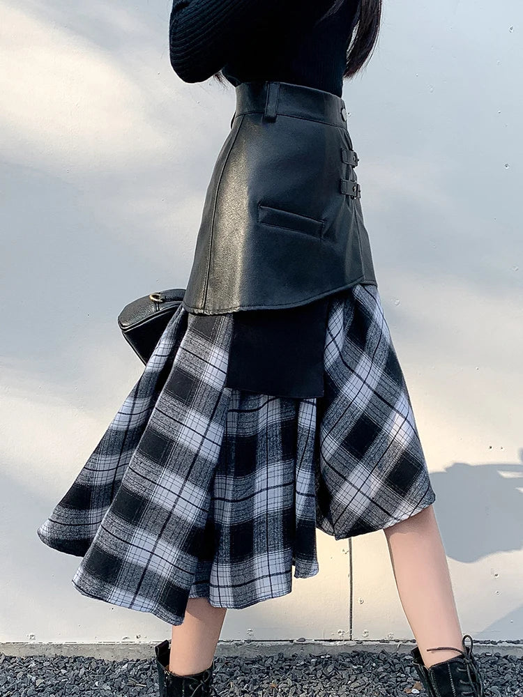 Stylish 2 Piece Stitching PU Plaid Skirts