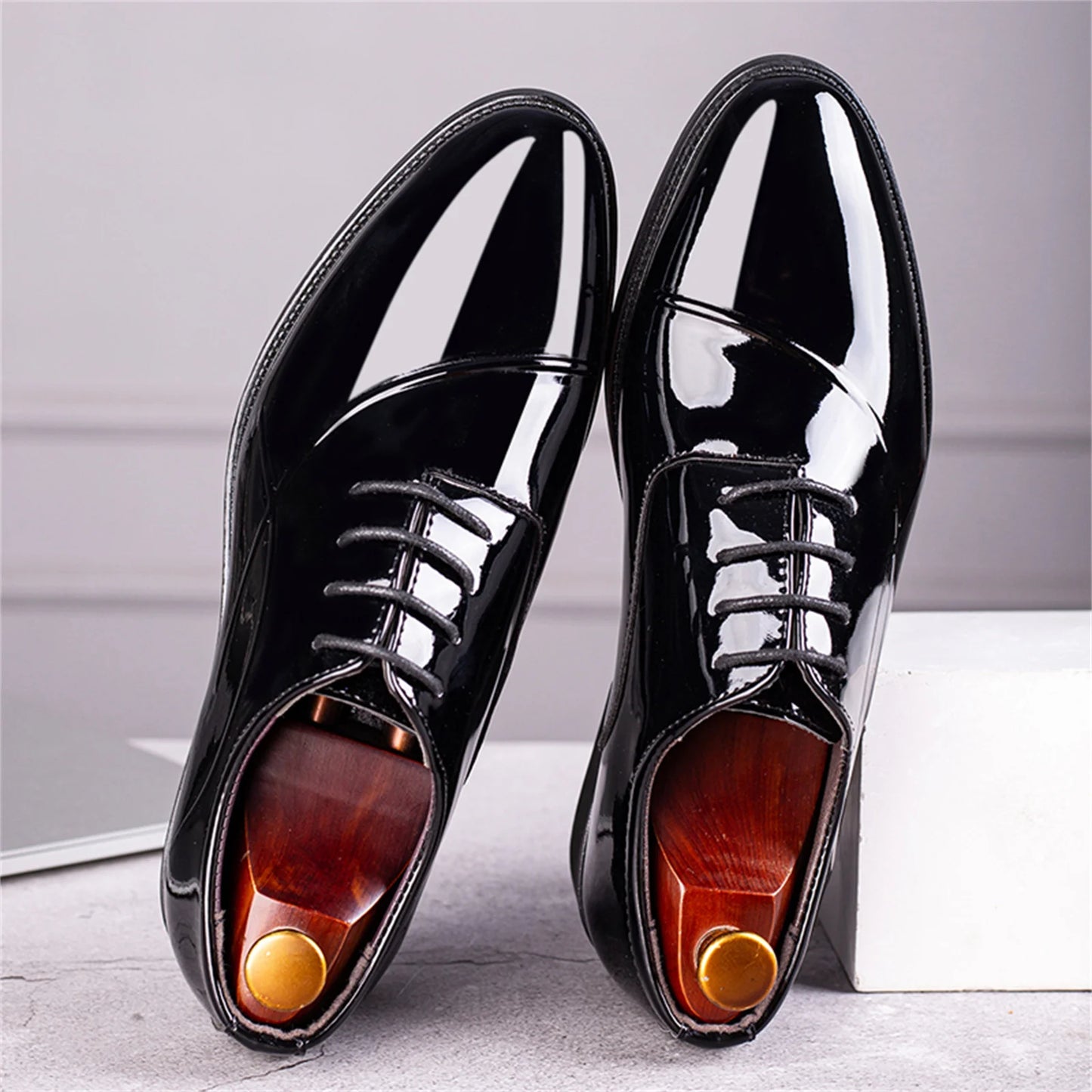 Men's Dress Shoes Classic Modern Formal Business Oxford Comfortable Tuxedo Casual Lace Up Derbys Shoes For Men