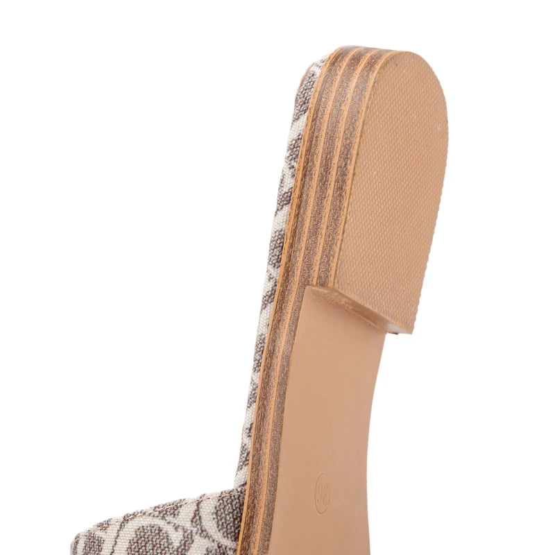 Classic Simple Design Wearable Comfortable Anti-slip Sole Letter Printed Slippers Seasonal