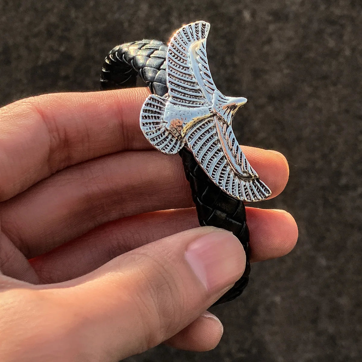 1PC Fashion Eagle Bracelet for Men Black Leather Hand Band with Magnetic Charm Bracelet Clasp Men's Accessories Gifts