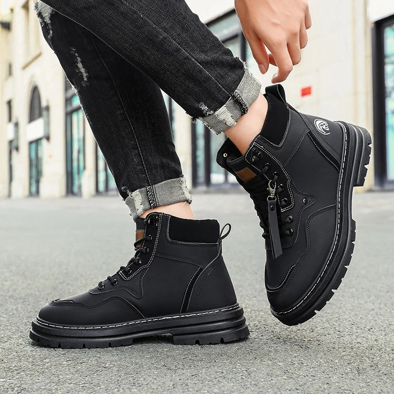 Men's thick soled shock-absorbing, wear-resistant, anti slip, retro casual yellow boots are comfortable, lightweight, cold resistant