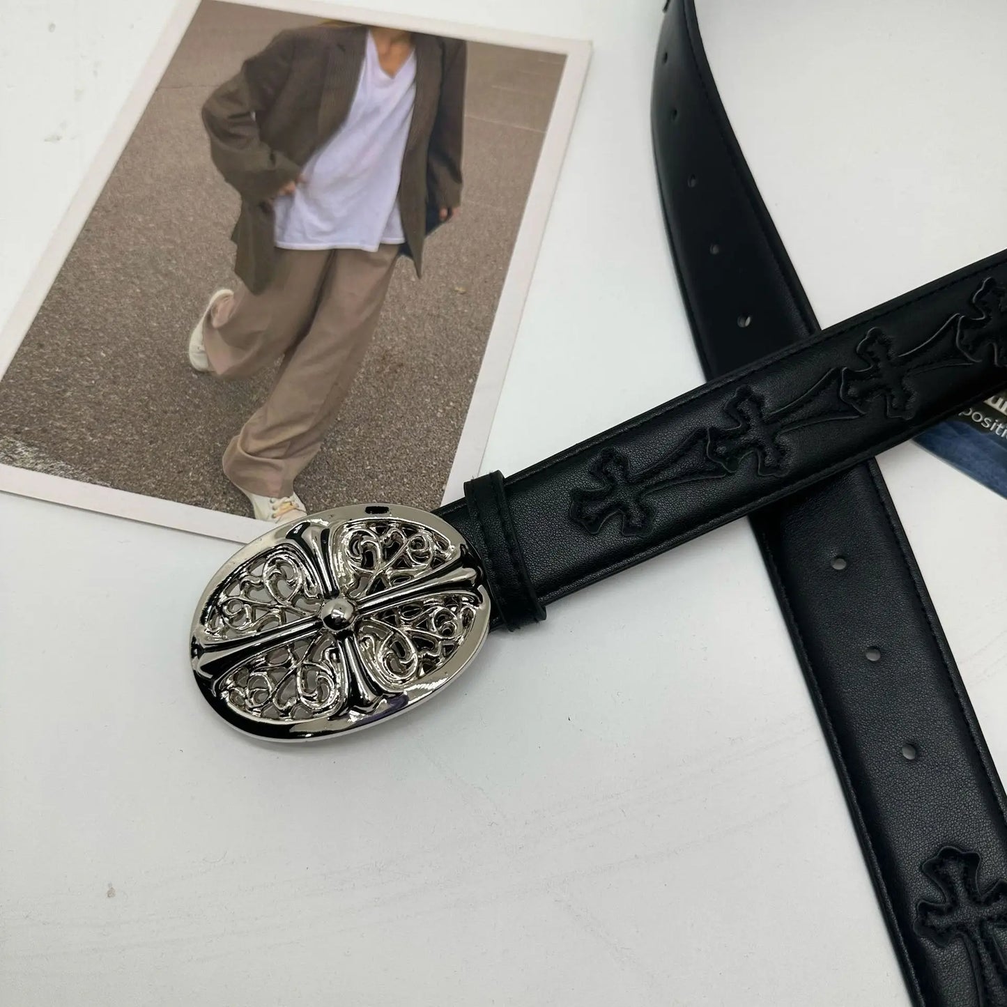Cross Belt Men's and Women's Red Black Retro Round Cross Buckle
