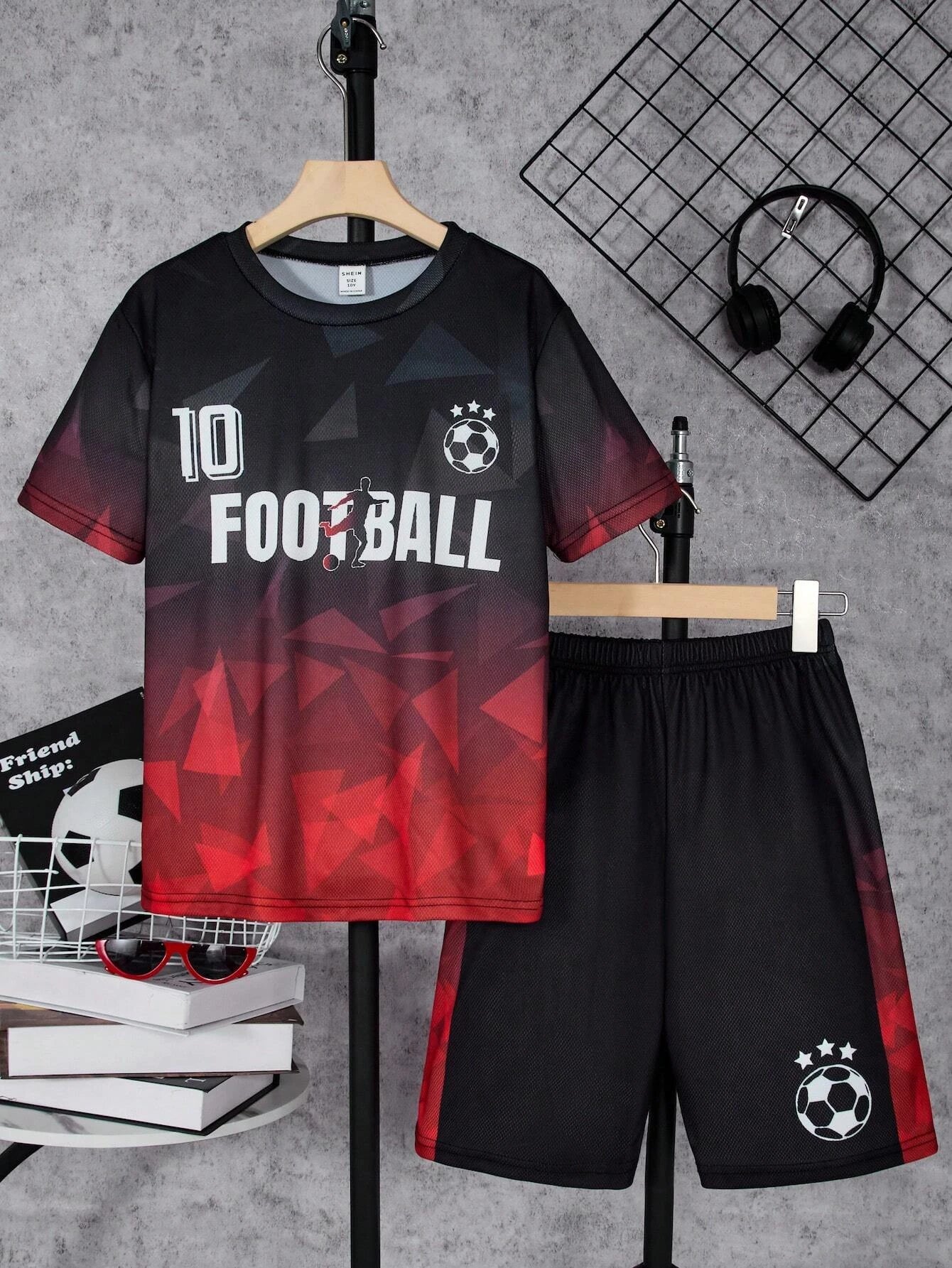 Men's Summer Set Sportswear 2-piece Set Short Sleeve Round Neck Custom Printed T-shirt Shorts Men's Shorts Set Lightweight