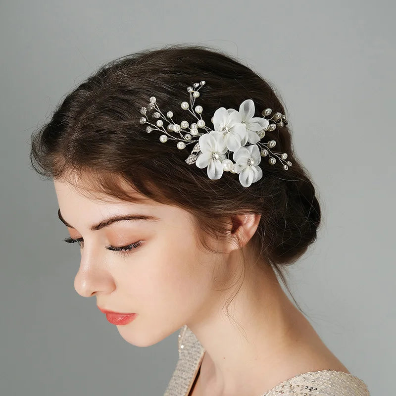 Silver Alloy Hair Comb Handmade Pearls Rhinestones Fashion Metal Headpiece Elegant Hair Jewelery Accessory For Women