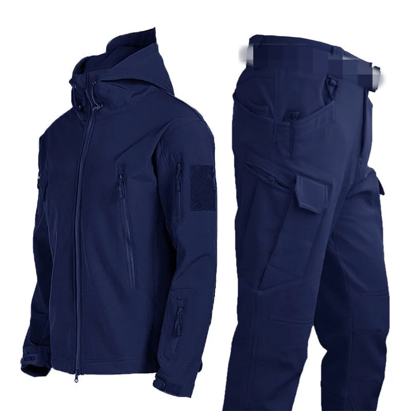 Low Price  Men's Outdoor New Soft Shell Waterproof and Cut Resistant Thick Wool Fleece Multi Pocket Tactical Set