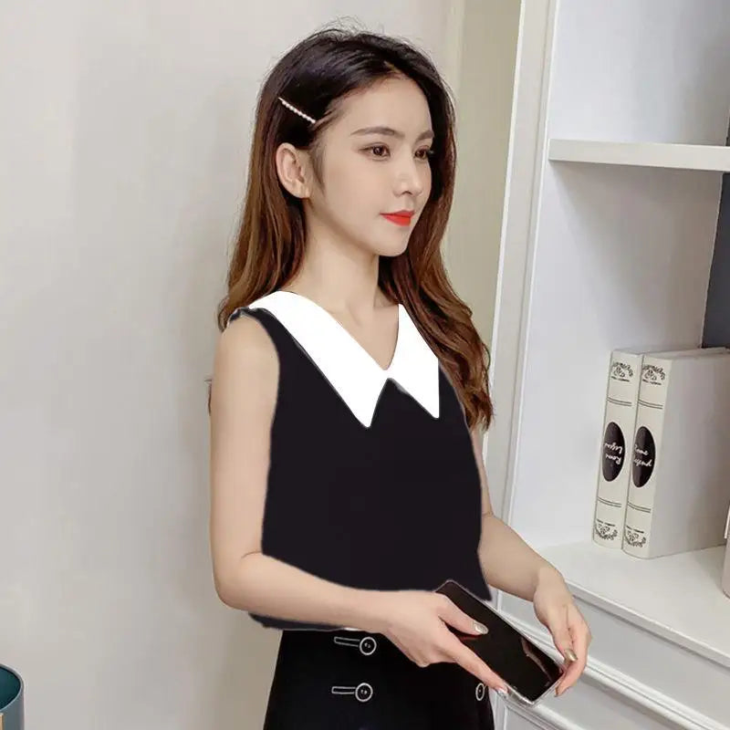 Sleeveless chiffon shirt