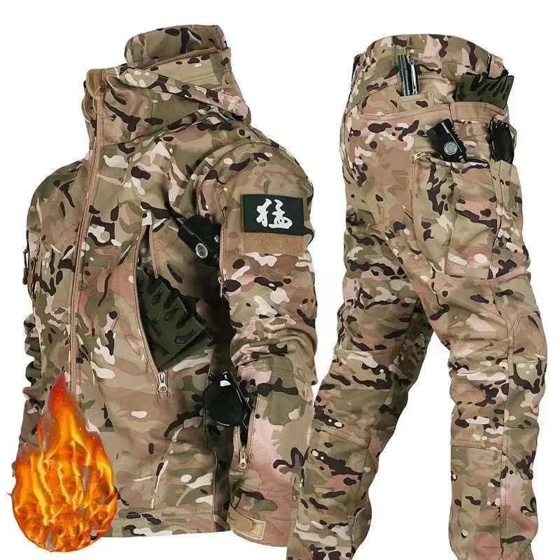 Low Price  Men's Outdoor New Soft Shell Waterproof and Cut Resistant Thick Wool Fleece Multi Pocket Tactical Set