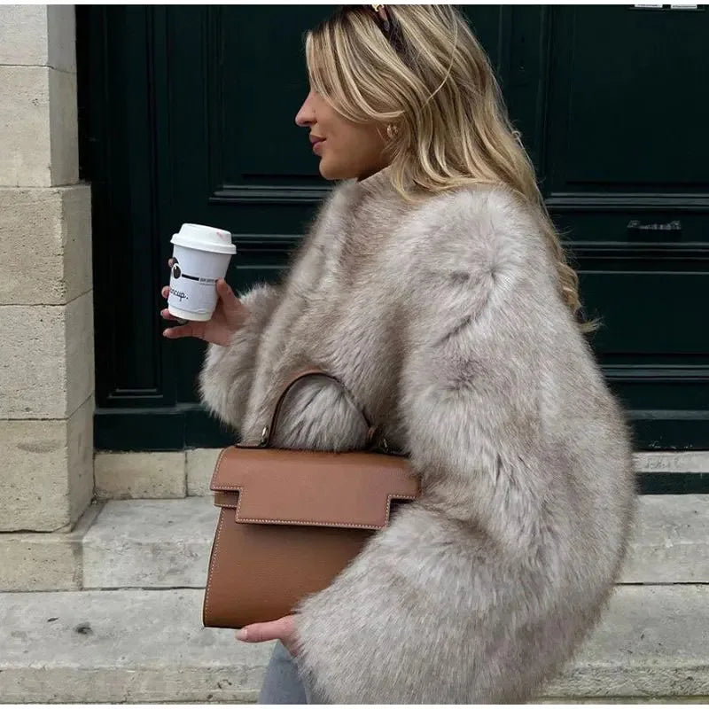 Cropped Faux Fur Coat Women Winter Fluffy Short Fur Jacket Streetwear Chic Jackets