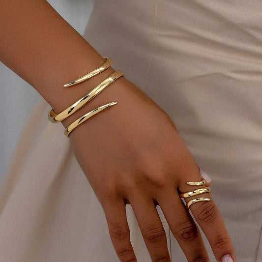 European And American Thick Bracelet And Ring Jewelry Set For Women Gold Color Geometric Line Bracelet Ring Combination Set