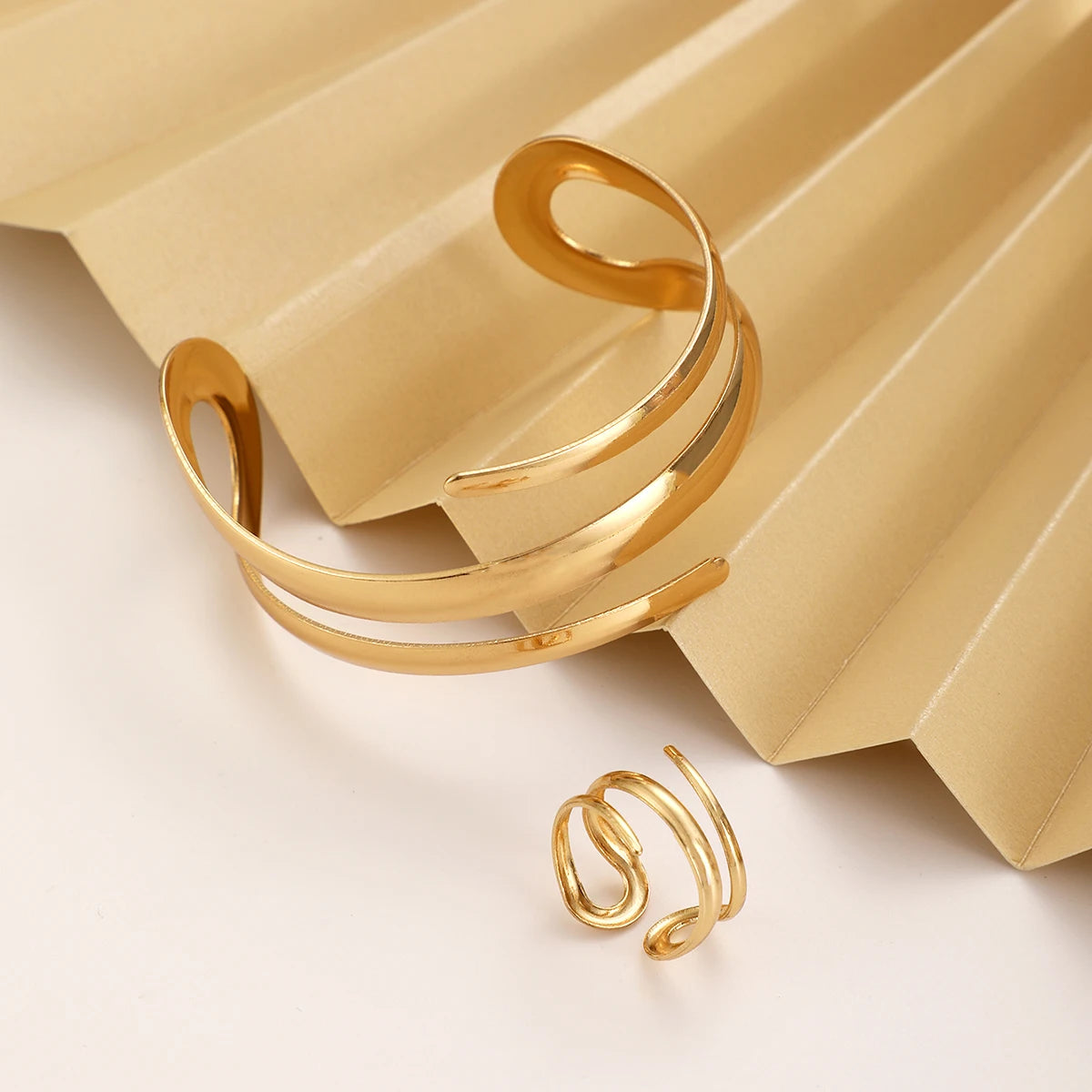 European And American Thick Bracelet And Ring Jewelry Set For Women Gold Color Geometric Line Bracelet Ring Combination Set
