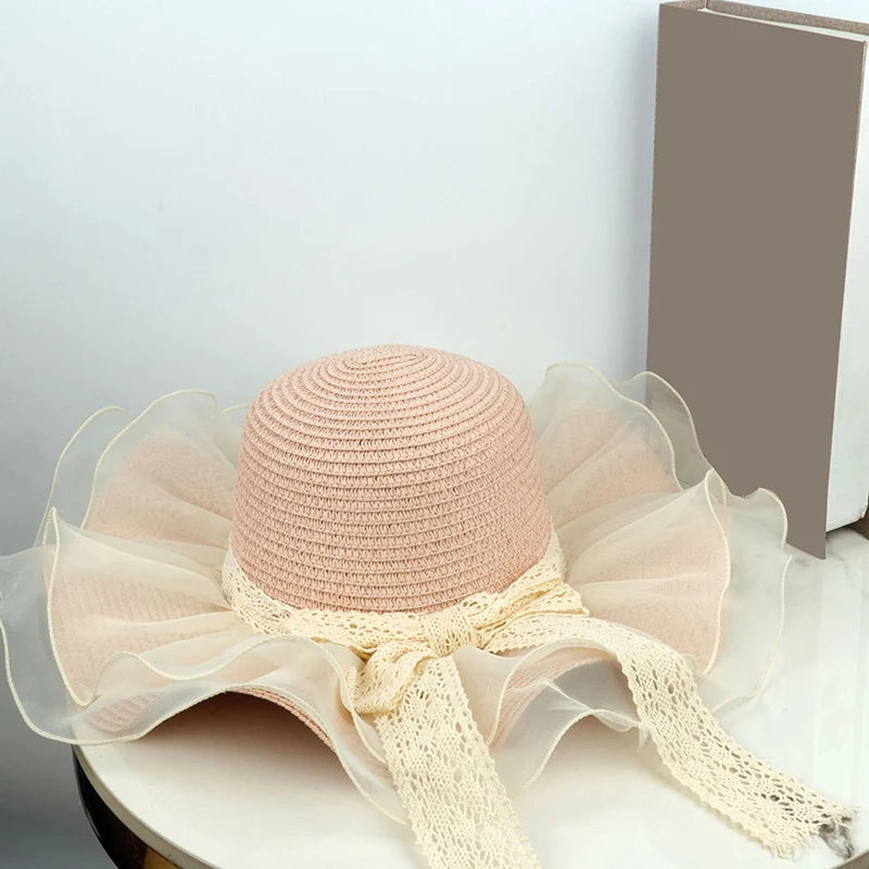Fashionable Women s Wide Brim Straw Hat with Mesh Patchwork Design for Sun Protection at the Beach and Outdoors