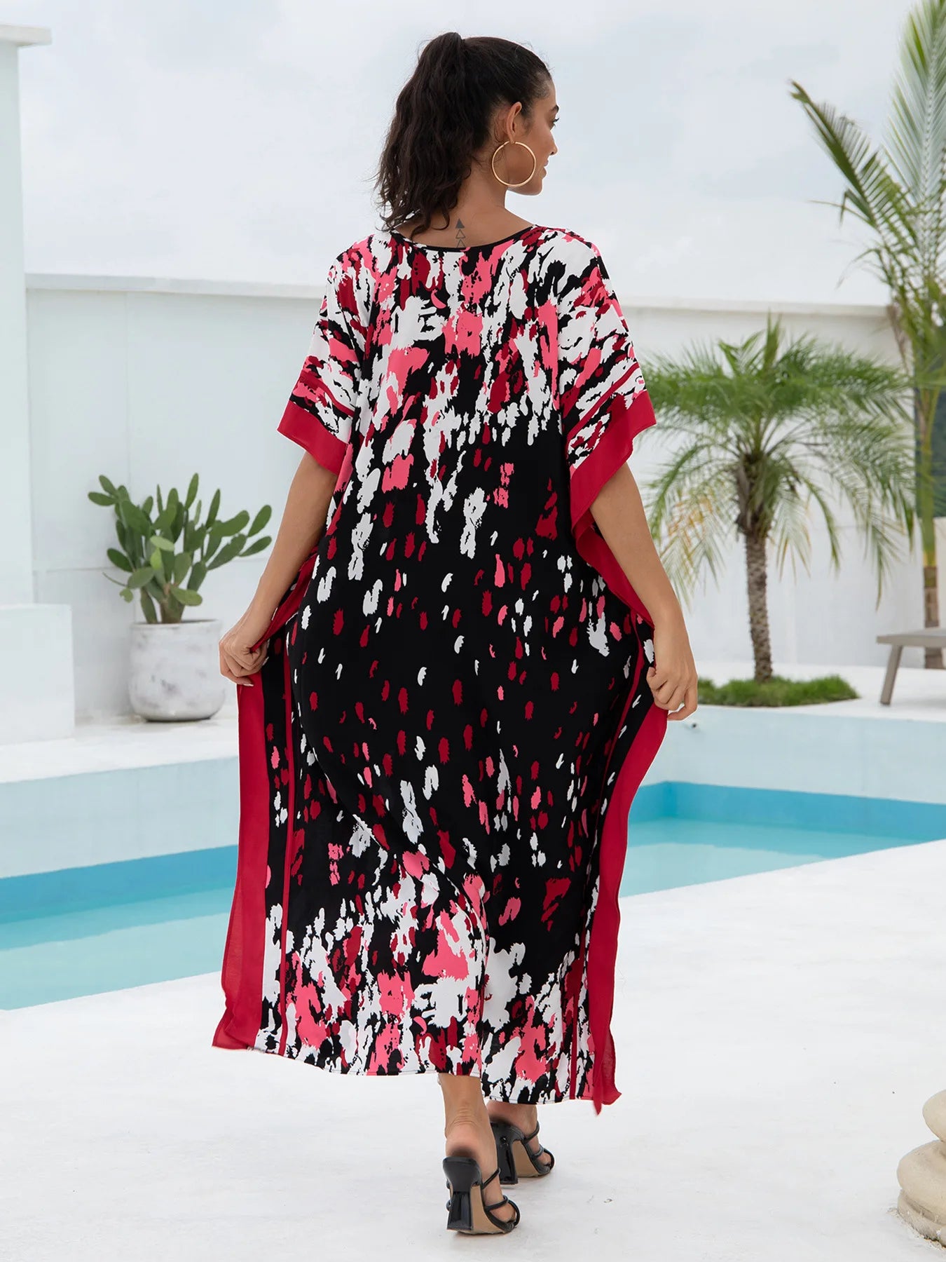 Black Red Print Women  Loose Fitting Long Robe Beach Vacation V-neck Sunscreen Clothing Kaftan