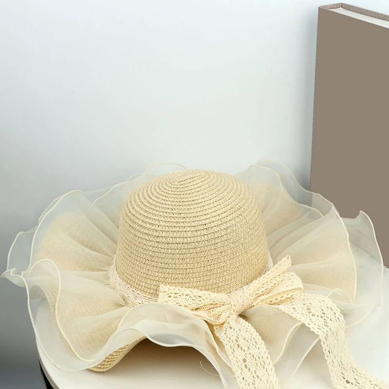 Fashionable Women s Wide Brim Straw Hat with Mesh Patchwork Design for Sun Protection at the Beach and Outdoors
