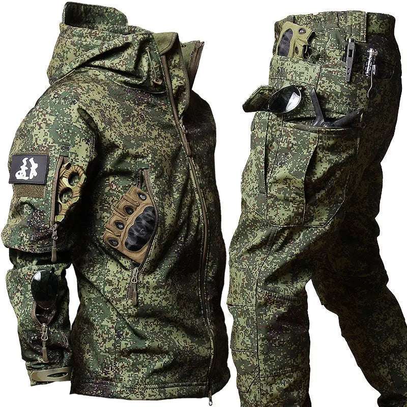 Low Price  Men's Outdoor New Soft Shell Waterproof and Cut Resistant Thick Wool Fleece Multi Pocket Tactical Set