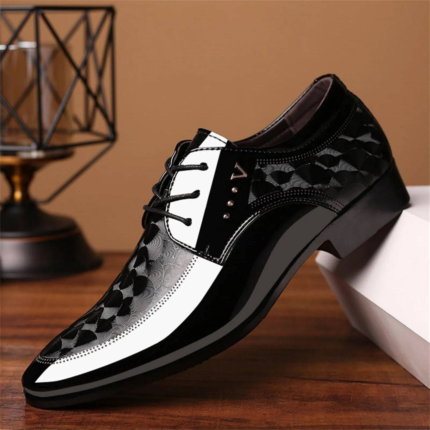 Men's Oxford Shoes Moire Pattern Formal Business Dress Shoes Lace up Italy Modern Suit Tuxedo Shoes for Men