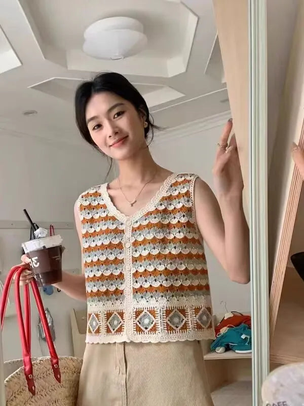Sexy Hollow Out Knit Tank Tops Women Color block  V Neck Floral Camisole Female Beach Style Crop Top