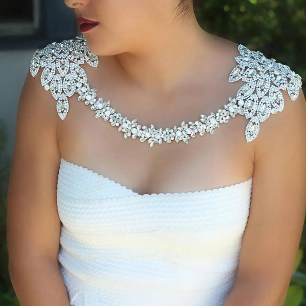 Shoulder Necklace Crystal  Jewelry  Exaggerated Silver Color Shoulder Piece Necklace