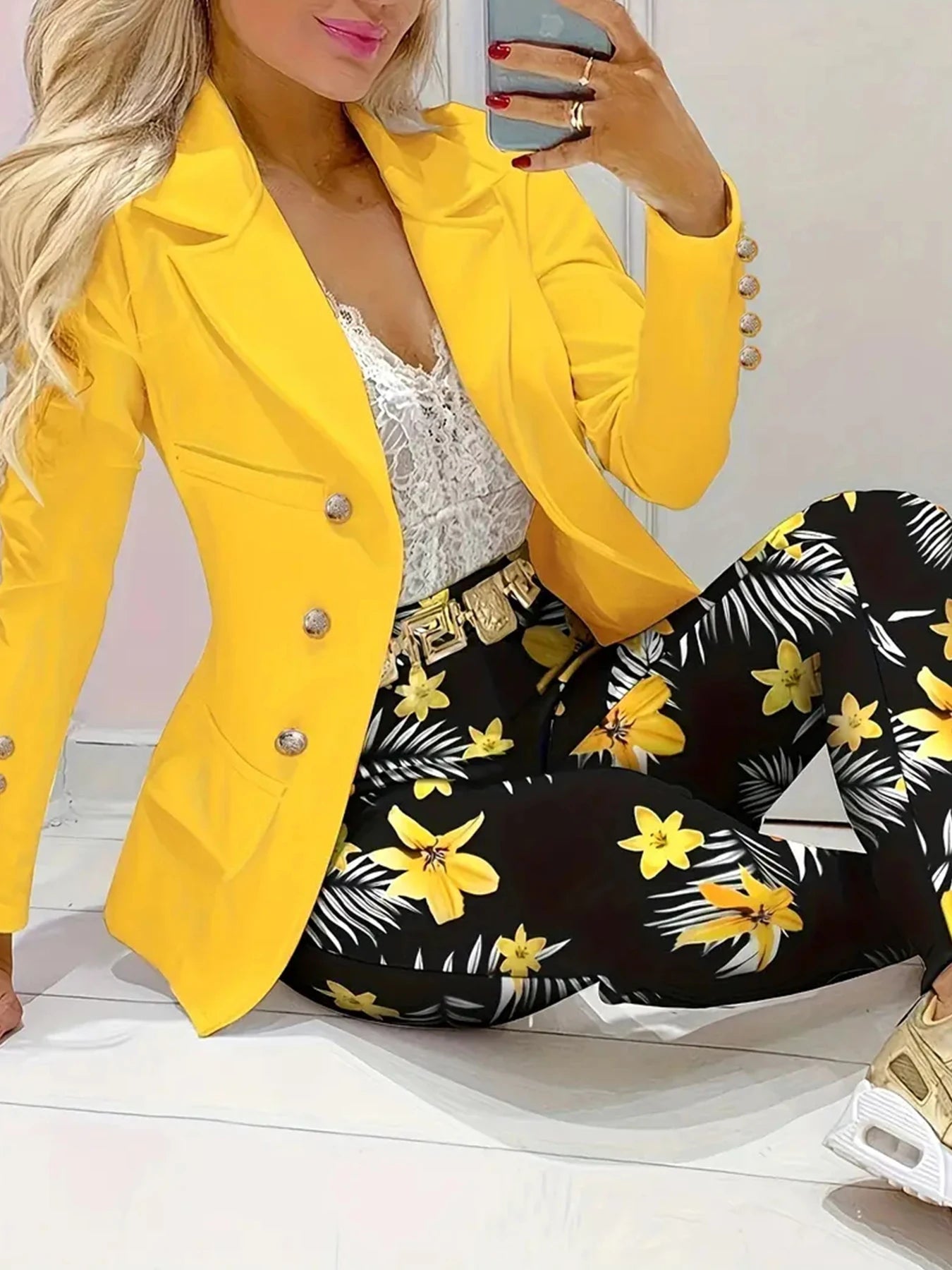 Women's Business and Leisure Two-Piece Suit Set, Solid Color Long Sleeved Double Breasted Suit Jacket and Floral Printed High Waist Pants