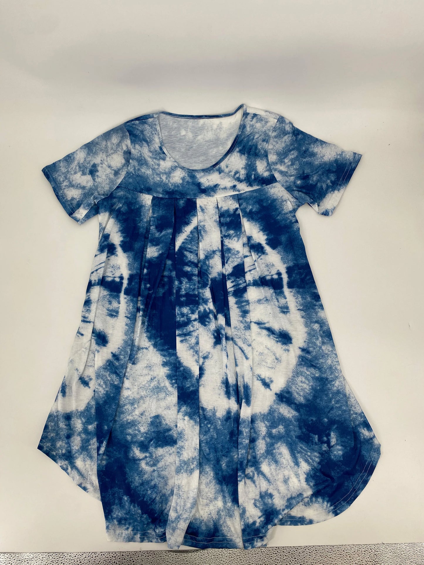 Plus Size Women's Loose Casual  Front Pleated Printed Short Sleeve  Dress (With Hand Pockets)