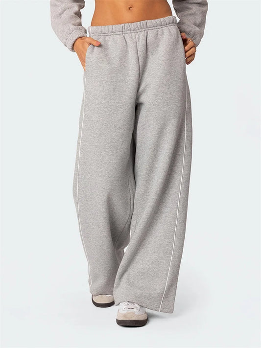 Women s Winter Joggers  Drawstring Waist Cozy Athletic Pants with Side Pockets and Fleece Lining