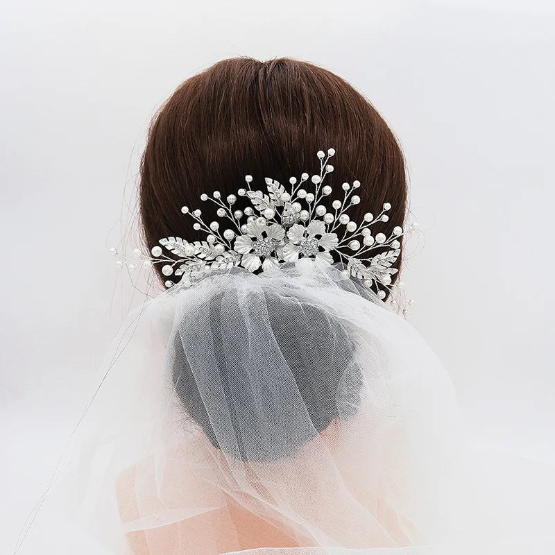 Silver Alloy Hair Comb Handmade Pearls Rhinestones Fashion Metal Headpiece Elegant Hair Jewelery Accessory For Women