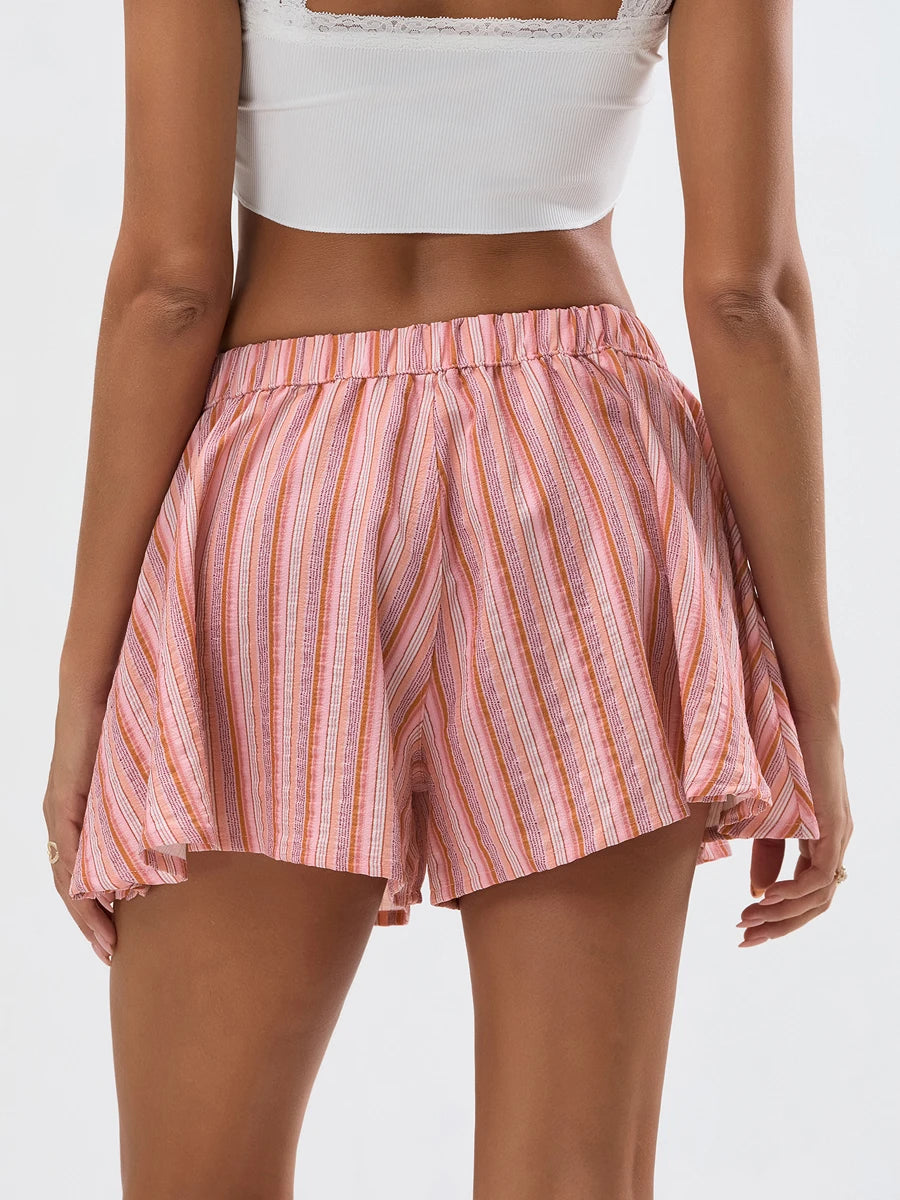 High Waist Denim Shorts with Frayed Hem and Distressed Detailing for a Trendy Summer Look