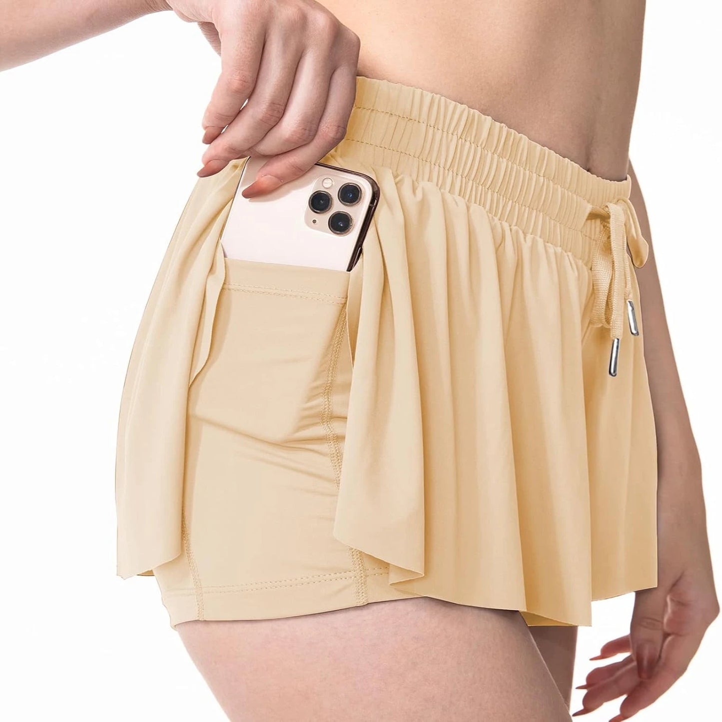 Lightweight and chic women's summer shorts with convenient pockets - Comfortable and flowy bottoms ideal for lounging